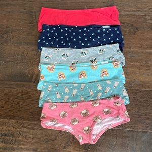Girls Old Navy unused 6 pack of underwear